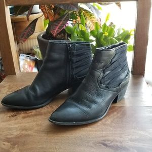 Circus by Sam Edelman ankle boots